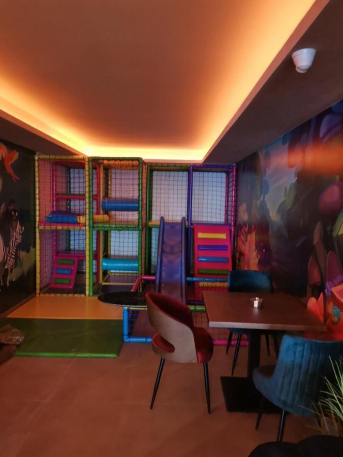 Kopaonik Apartmani Nr Luaran gambar